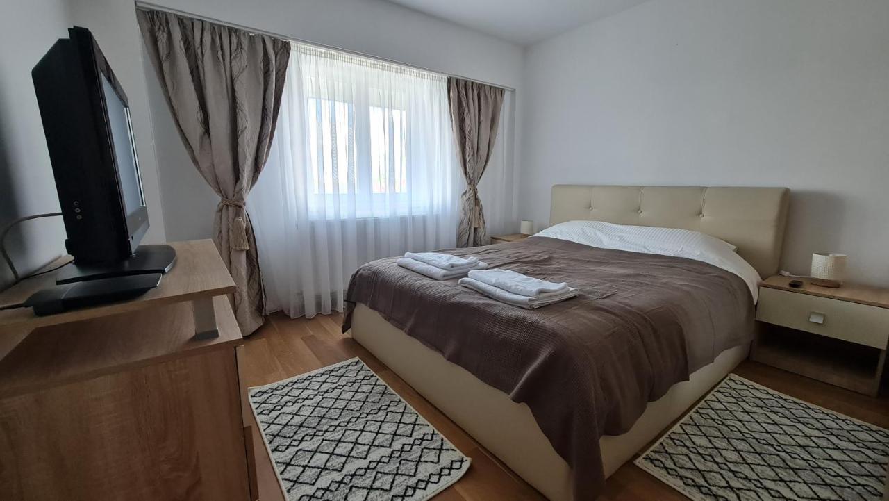 Vs Central Apartment Otopeni Exterior photo